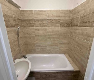 Pronájem bytu 2+1 53 m² - Fotografie 4