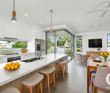 “Luxury Featured build - Must View!” - Photo 2