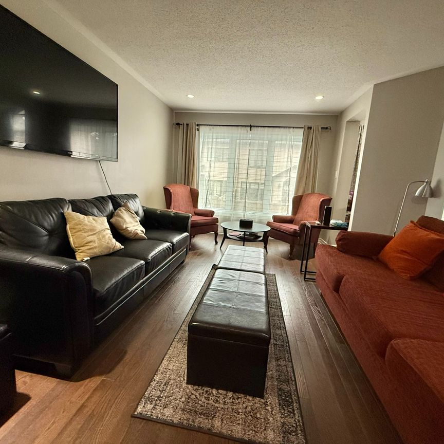 For Lease - 300 TOURMALINE Crescent, Barrhaven, Ontario - Photo 1