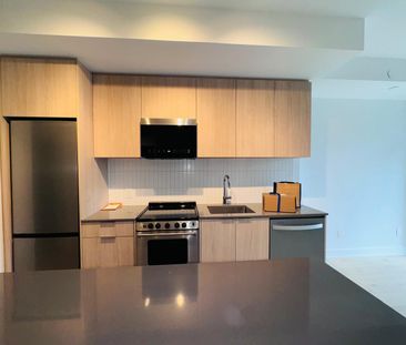 For Lease - 3008 William Cutmore Boulevard Unit# 409, Oakville, Ont... - Photo 1