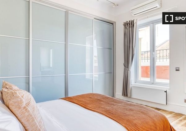 Calle del Infante, Madrid, Community of Madrid 28014