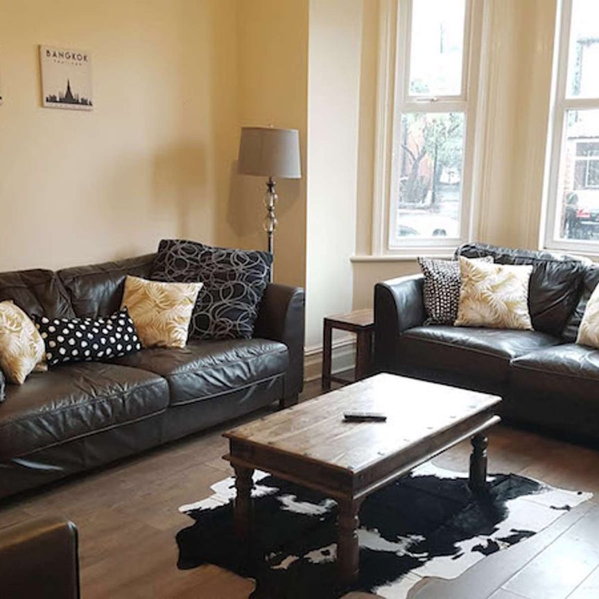 Large and bright spacious house share - Photo 1