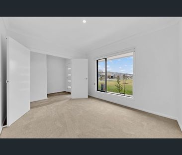 4 Jandakot Walk, Point Cook, Vic 3030 - Photo 4