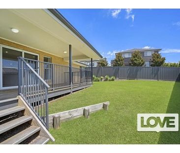 14 Bellavia Street, Cameron Park, NSW, 2285 - Photo 6