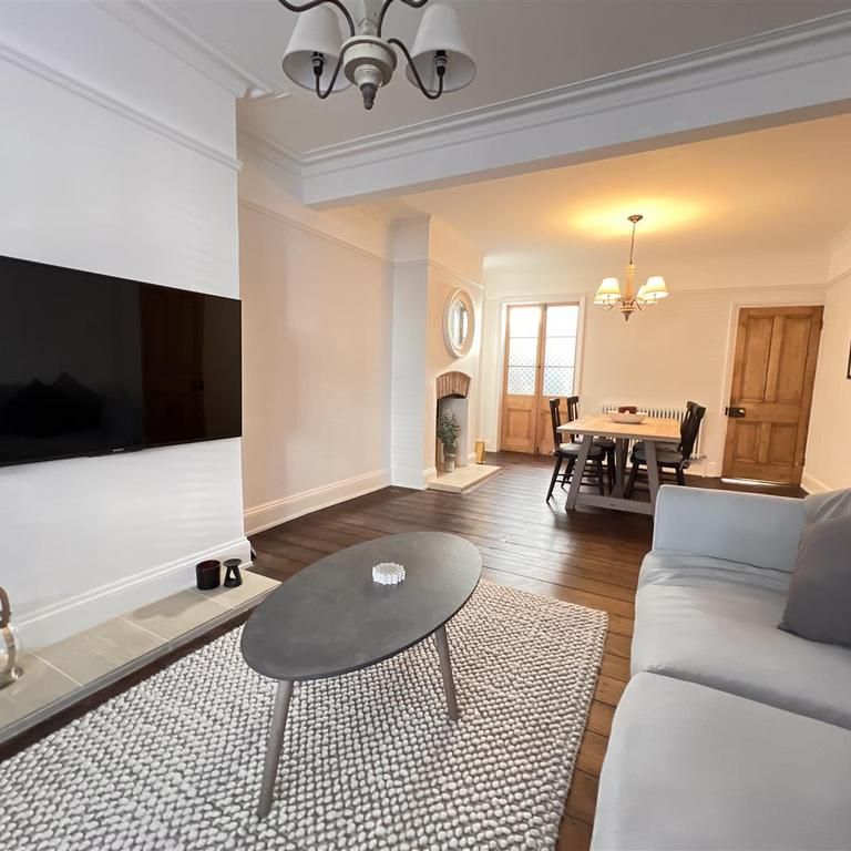 2 bedroom terraced house to rent - Photo 1