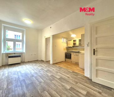 Pronájem bytu 1+kk a garsoniéry 31 m² - Fotografie 4