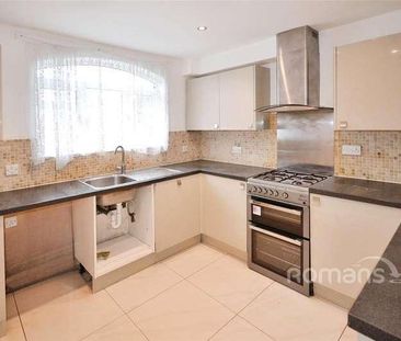 Pennine Road, Slough, SL2 - Photo 6