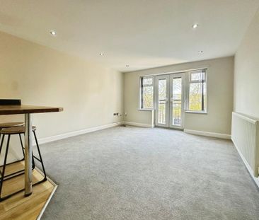 3 bedroom apartment to rent - Photo 2