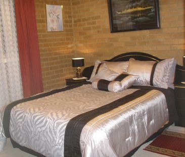 Westmeadows - Photo 1