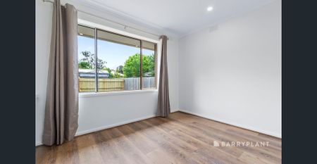 What a Living Opportunity! Prime Location & Freshly Updated Appeal - Photo 3