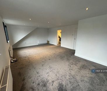 3 bedroom maisonette to rent - Photo 1