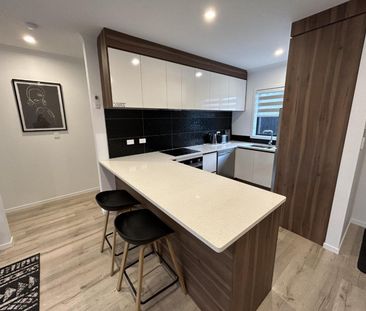 Highlight on Hibiscus - Photo 6