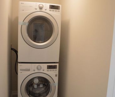 For Lease - 3 Butcher Crescent, Brantford, Ontario - Photo 2