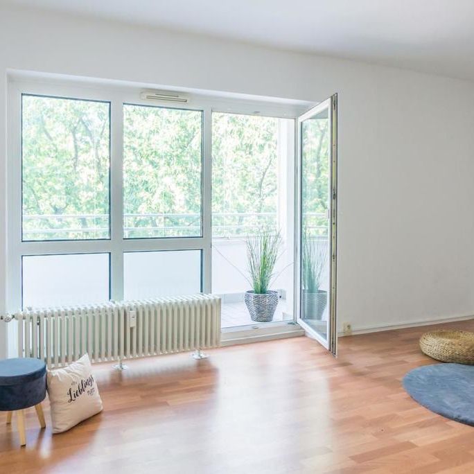 Geräumige 2-Raum-Wohnung mit Balkon zum Sofortbezug - Foto 1