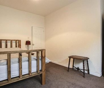 Post Office Street, Crawshawbooth - Photo 4