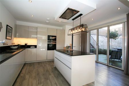 4 bedroom house to rent - Photo 5