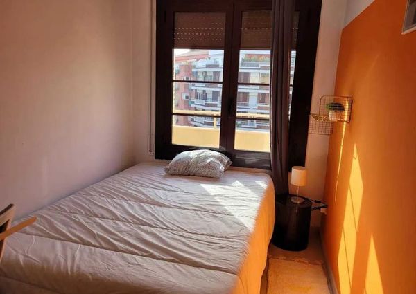 Carrer de Villarroel, Barcelona, Catalonia 08011