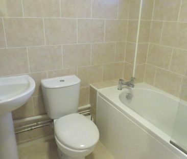 Gatcombe Drive - Photo 3