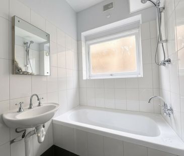 Low-Maintenance Living in Everard Park - Photo 3