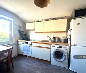 3 bedroom maisonette to rent - Photo 4