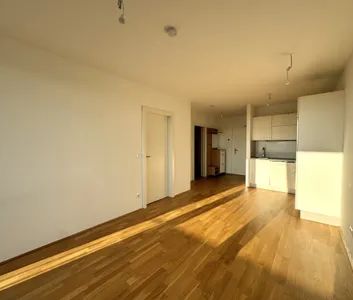 Sonnig wohnen nahe U1 Kagraner Platz - Photo 1