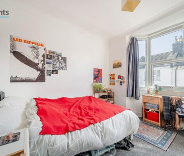 4 bedroom terraced house to rent - Photo 2