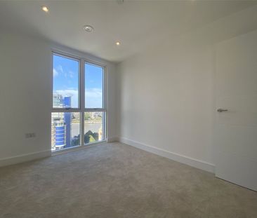 2 - 18 Yelverton Road, London, SW11 - Photo 2