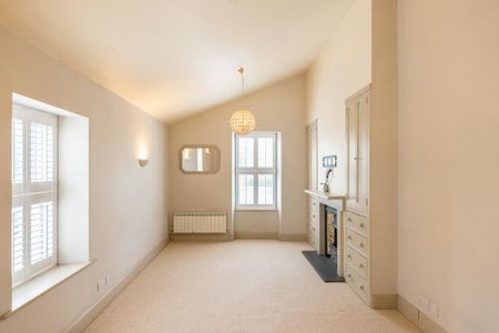 5 bedroom detached house to rent - Photo 3