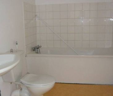 Grand studio à louer au centre de METZ avec kitchenette - Photo 2