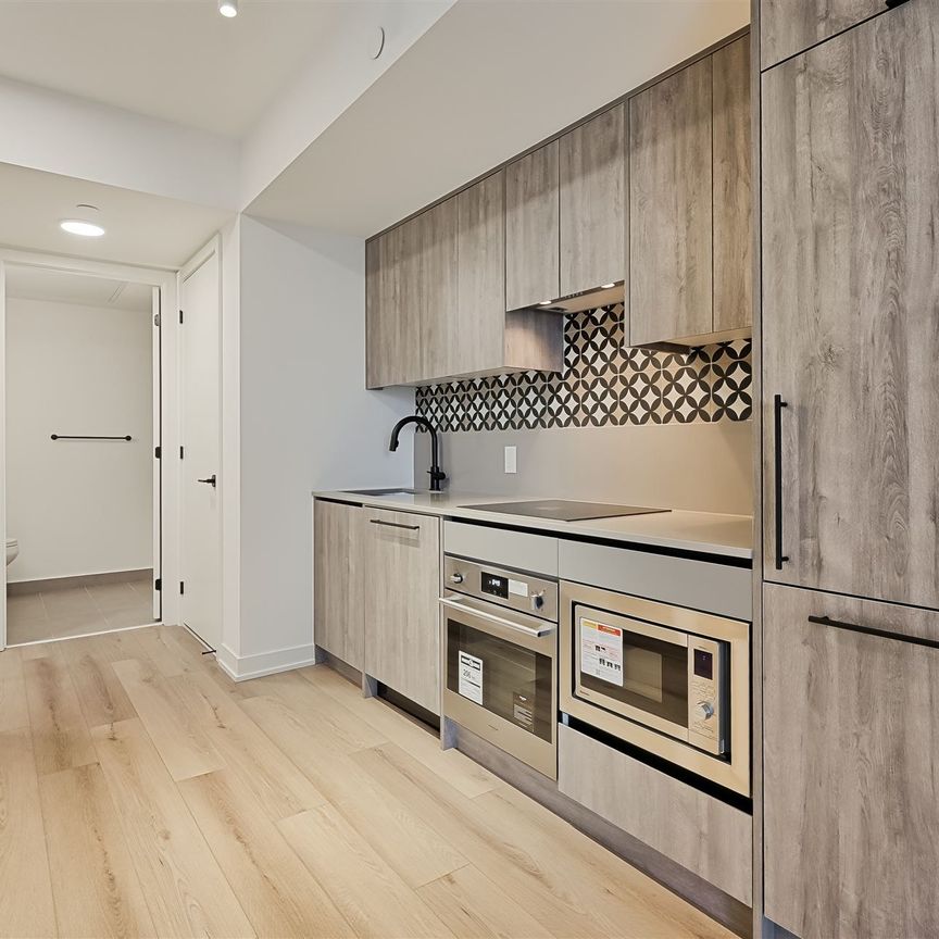 For Lease - 5 Lakeview Avenue Unit# 312, Toronto, Ontario - Photo 1