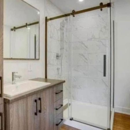Beaux 4 1/2 rue Lasselle - Huntingdon - Photo 3