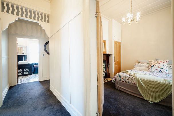 City Cottage Fully Renovated & Furnished - Photo 1