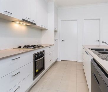 CAPESTONE SITUATED HOME! - Photo 4