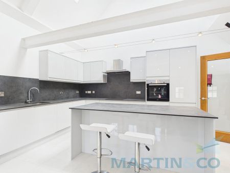 4 bedroom apartment to rent - Photo 2