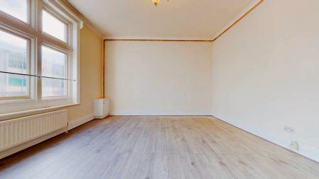 1 Bedroom 1 Bathroom - Photo 2