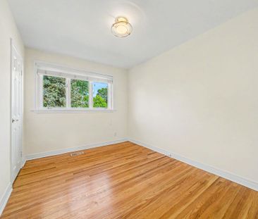 For Lease - 32 Alanadale Avenue, Markham, Ontario - Photo 4