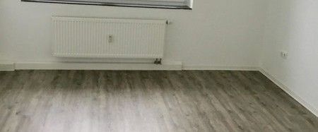 Schöne 3-Zimmer-Wohnung mit Wannenbad und Balkon - Photo 1