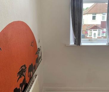 3 bedroom semi-detached house to rent - Photo 5