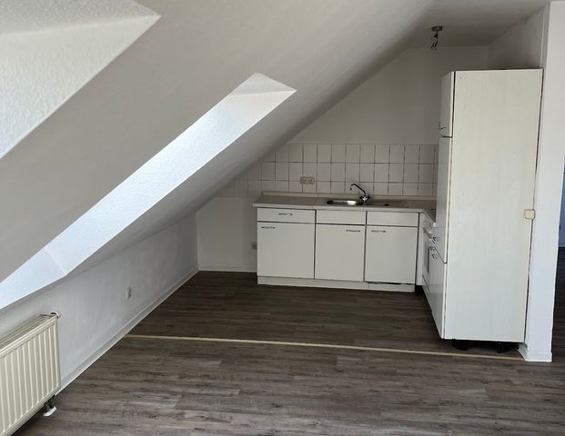 Helle 1-Zimmer-Wohnung mit Einbauküche! - Photo 1