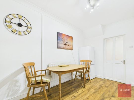 Ground floor flat to rent on - Photo 1