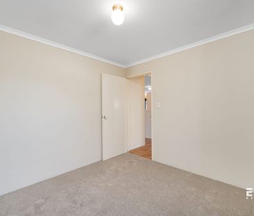 Comfortable Family Living in a Convenient Bertram Location - Photo 6