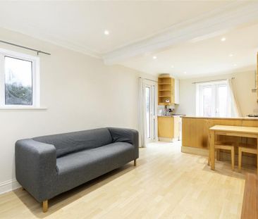 2 bedroom property to rent - Photo 4