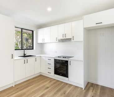 Neat & Tidy Villa in Quiet Complex - Photo 3