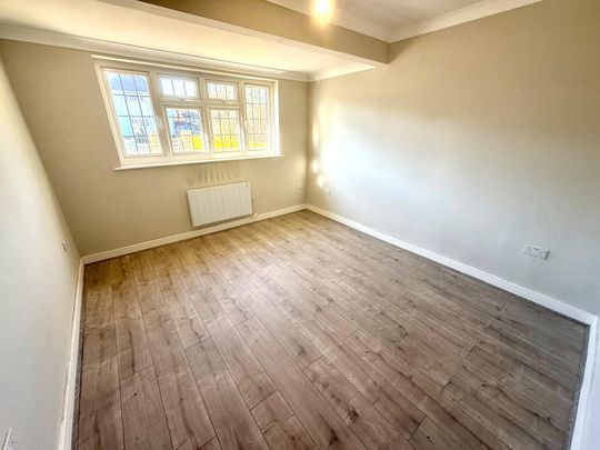 Syke Cluan, Iver - Photo 1