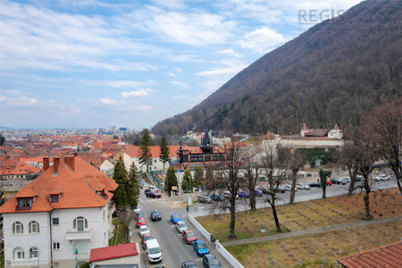 Apartament 2 Camere in Centrul Istoric cu Garaj si Curte - Fotografie 5