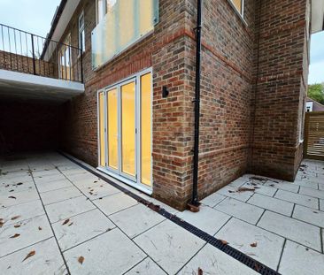 5 bedroom terraced house to rent - Photo 2