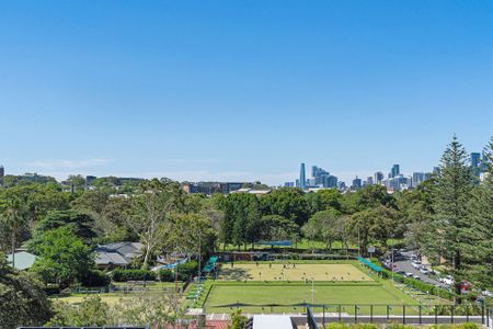 Luxury, Light & Panoramic City Views - A Penthouse-Style Sanctuary - Photo 3