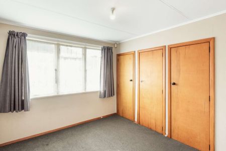 3-Bedroom Rental in Papakura - First Week of rent is Free! - Photo 3