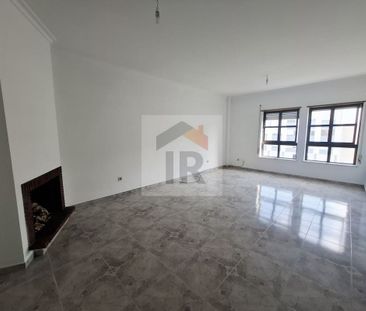 Caldas da Rainha, Leiria - Photo 1