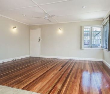 Comfortable and Cosy Living - Photo 4